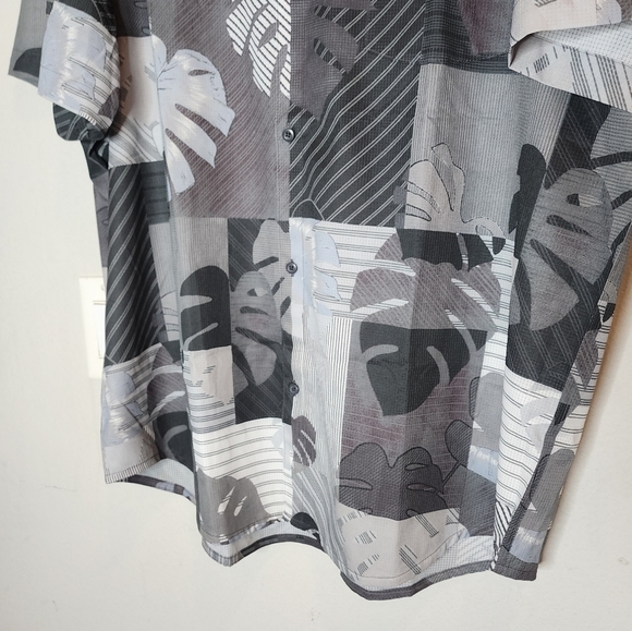 NWT Tommy Bahama Coast Patchwork Palms Grey Short Sleeve Button Shirt XXL - Picture 16 of 16